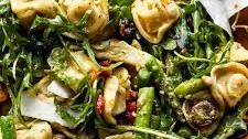 30 Minute Pesto Tortellini Salad