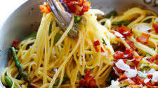 5-Ingredient Bacon Asparagus Pasta