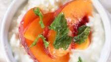 5 Minute Cottage Cheese Snack with Fruit