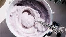 5 Minute Easy Blueberry Cream Cheese Frosting