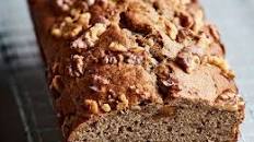 Banana and walnut loaf cake
