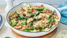 Beef ravioli with bacon and asparagus