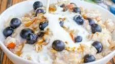 Blueberries and Cream Almond Oatmeal