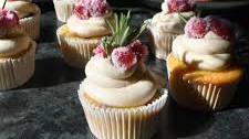 CANDIED CRANBERRY ORANGE CRANBERRY CUPCAKES WITH BROWN SUGAR FROSTING