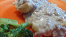 Cat Head Biscuits With Sawmill Gravy
