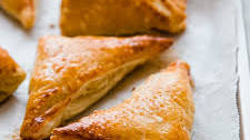 Chicken Puff Pastry (Chicken Patties)