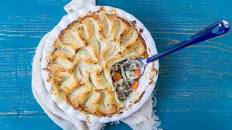 Chicken, leek and mushroom pie with cauliflower mash topping