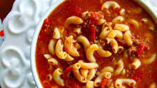 Classic Beef & Tomato Macaroni Soup