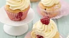 Coconut and Raspberry Cupcakes