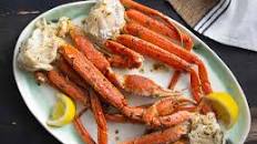 Crab Legs with Garlic Butter Sauce