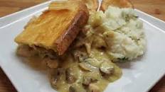 Creamy Chicken & Mushroom Pie