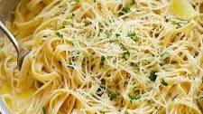 Creamy Garlic Parmesan Fettuccine