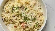Creamy Lemon, Garlic, and Herb Crab Pasta
