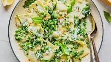 Creamy Lemon Ravioli with Spinach & Peas