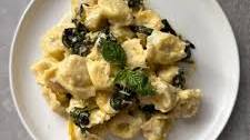 Creamy Lemon & Spinach Tortellini