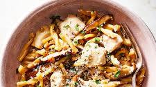 Creamy One-Pot Pasta With Chicken and Mushrooms