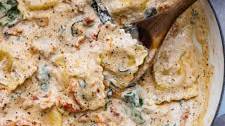 Creamy Tuscan Garlic Ravioli