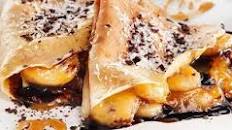 Crepes con Banane flambé, cioccolato fondente e cocco