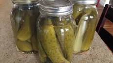 Cruchy Homemade Dill Pickles