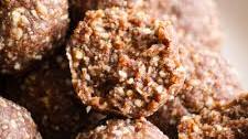 Date and Nut Energy Bites
