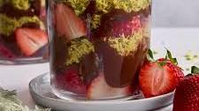 Dubai Chocolate Strawberries