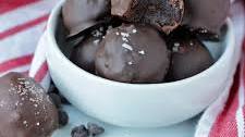 Easy Cocoa Date Truffles