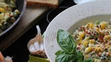 Easy Dinner Recipe – Spinach Corn Pasta // Healthy White Sauce
