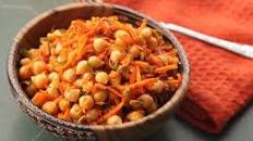 Easy Make-Ahead Carrot and Chickpea Salad With Dill and Pumpkin Seeds