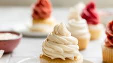 Easy Vanilla Cupcakes With Oil