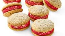 Eggnog Whoopie Pies