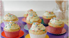 Funfetti cupcakes