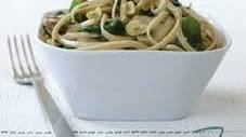 Garlicky Whole Wheat Pasta with Spinach