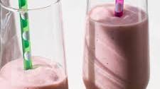 Ginger Peach Yogurt Smoothie with Plums