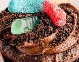 Halloween Dirt Cupcakes