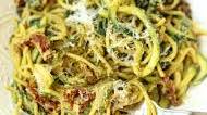 Healthy Creamy Pesto Pasta with Zucchini, Spinach and Sun-dried Tomatoes