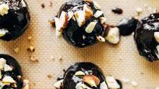 Healthy Hazelnut Chocolate Balls