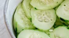 Japanese Quick Pickled Cucumber (Sunomono)