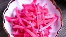 Japanese Red Pickled Ginger (Homemade Benishoga)