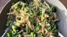 Lemon Garlic Pasta with broccoli and pine nuts