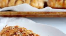 MAPLE PECAN PLAITS