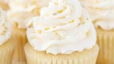 Moist Vanilla Cupcakes