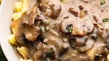 Mushroom Gravy (Creamy and Vegan)