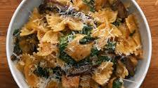 One-Pot Chicken And Mushroom Pasta Recipe by Tasty