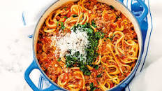 One-pot spaghetti bolognaise