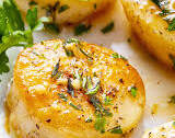Pan Seared Scallops (With Garlic Butter)