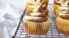 Peanut Butter Chocolate Cupcakes