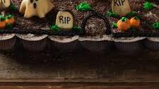 Pull-Apart Graveyard Cupcakes
