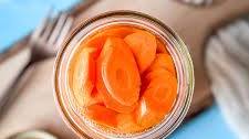 Quick Pickled Carrots