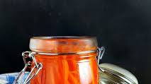 Quick Vietnamese Pickled Carrots
