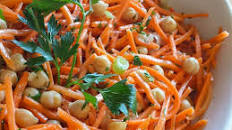 Quick and Easy Carrot and Chickpea Salad